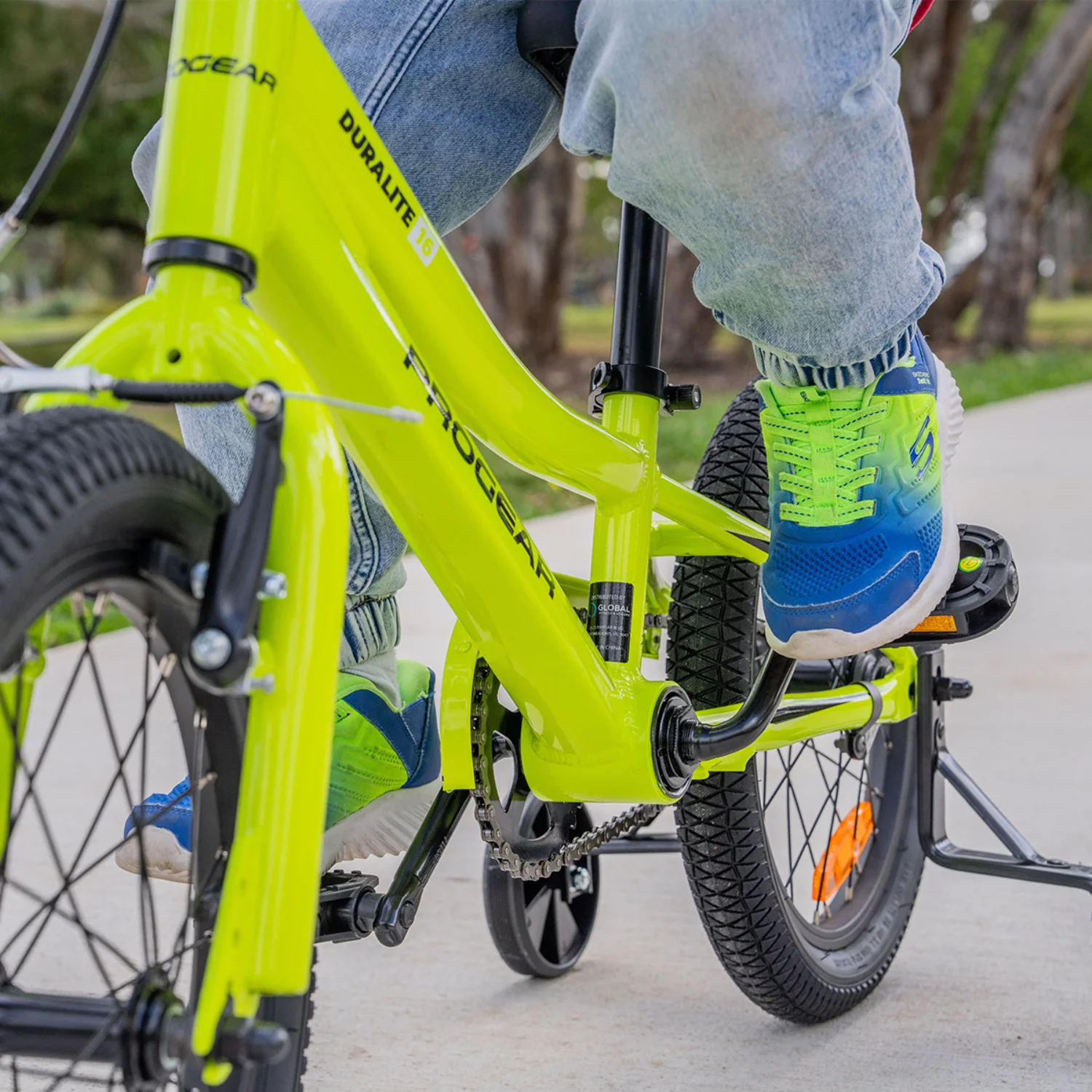 DuraLite Kids Bike 16" - Green - Image 4