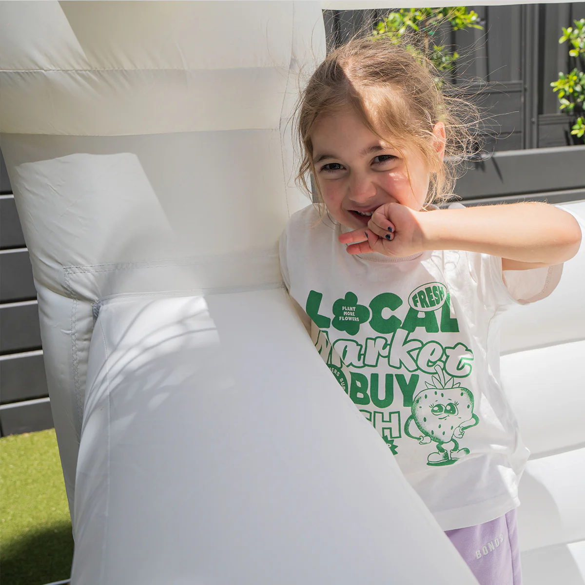 Palace Jumping Castle - White - Image 7