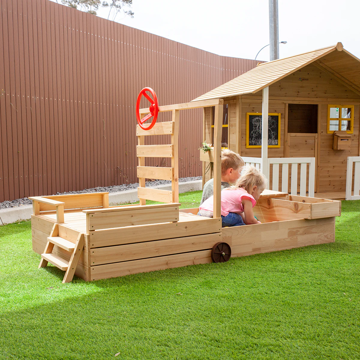 Wrangler Retractable Sandpit and Play - Image 3